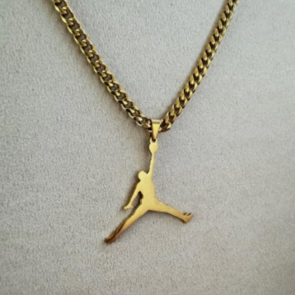 Jordan Jumpman Necklace - 5mm Cuban - 22" Gold Chain - Christmas Gifts - Picture 1 of 3